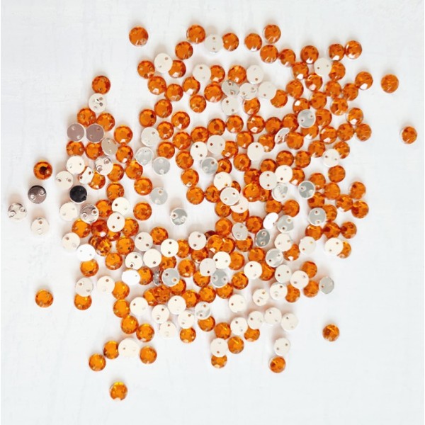 Cabochons à facettes Orange 6 mm, 500 strass ronds taillés 2 trous, à coudre, en acrylique - Photo n°1