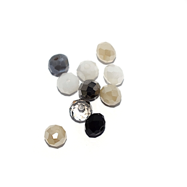 Perle en verre facettes electroplate camaieu noir gris 8x6mm x10