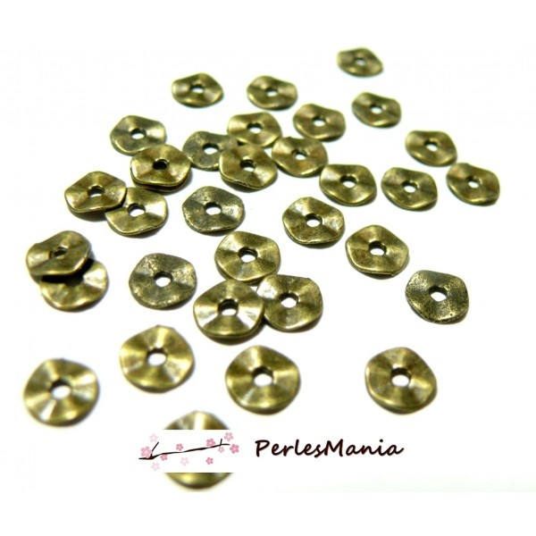 100 petites perles P101871 intercalaires plates martelées 7mm Bronze - Photo n°1