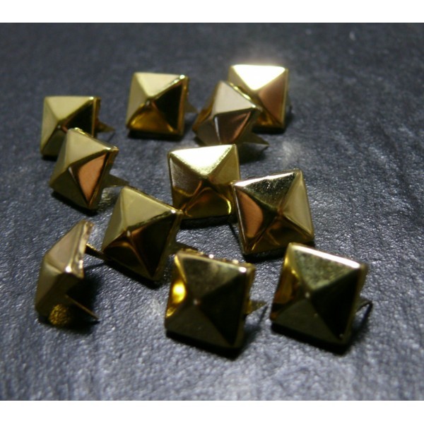 lot de 200 clous rivet 9mm pyramide carré à griffe Doré - Photo n°1