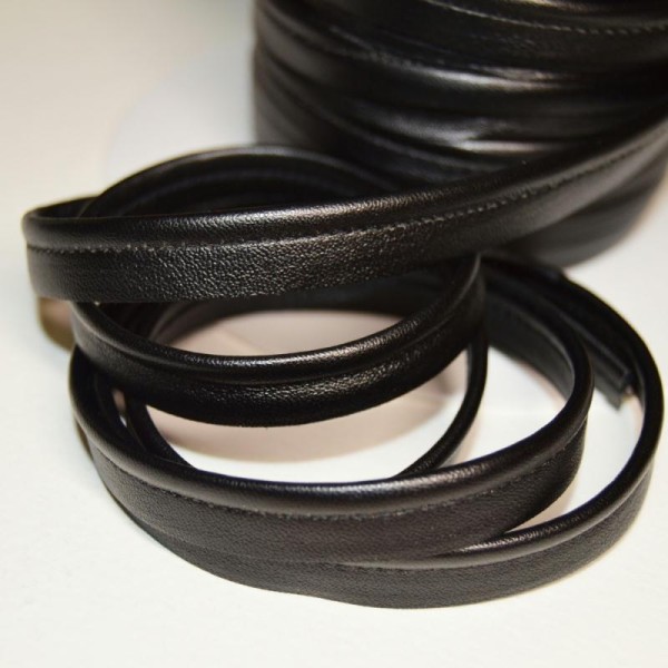 Passepoil en simili cuir noir souple, de belle qualité - vendu au mètre - monpatroncouture - Photo n°1