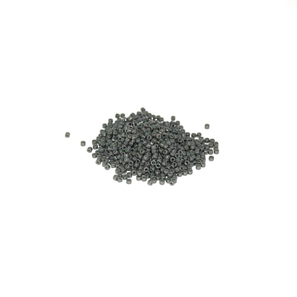 5 g  Délica miyuki 11/0  gris fumé opaque lustré n 268 (DB-268)   (+/- 875 perles) - Photo n°1