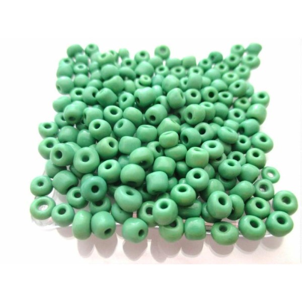 Lot de 29 gr de perle de rocaille vert 4 mm - Photo n°1