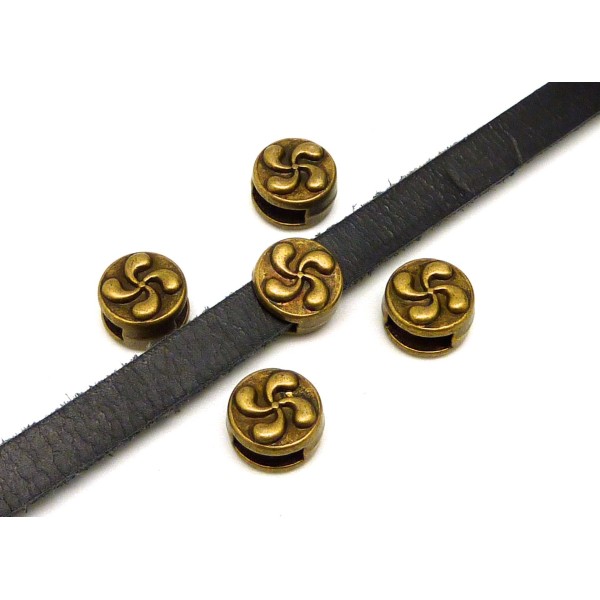 10 Perles Passant Croix Basque Slide Pour Lanière De 6-6,5mm En Métal De Couleur Bronze Gravé - Photo n°1
