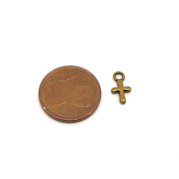 30 Mini Breloques Croix En Métal De Couleur Bronze 9,6mm - Photo n°3