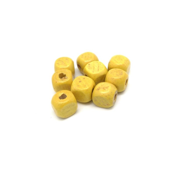 50 Perles En Bois Peinte Cube 9,5mm De Couleur Jaune - Photo n°1