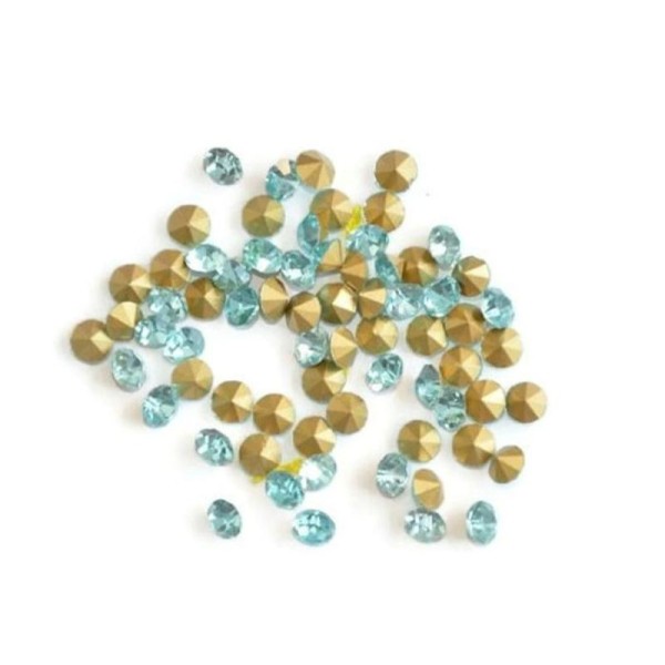 20 Cabochons Strass Cristal  Forme Diamant À Coller Dimension 4X3Mm Couleur Aigue Marine - Photo n°1