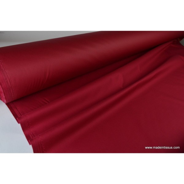 Tissu Gabardine enduite étanche rouge hermès. - Photo n°2