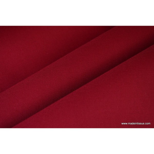 Tissu Gabardine enduite étanche rouge hermès. - Photo n°4