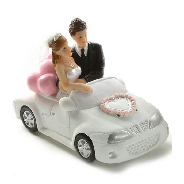Couple de mariés enlacés dans une voiture cabriolet avec ballons en résine, long. 10,5cm x Haut. 7,5 - Photo n°1