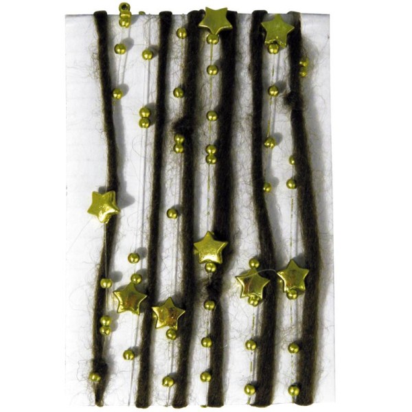 Echeveau de laine vert avec perles et étoiles - 1,4 m - Photo n°1