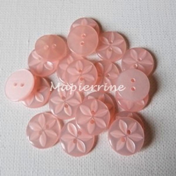 8 boutons ronds couture layette scrapbooking 1.6 cm FLEUR NACREE ROSE - Photo n°1