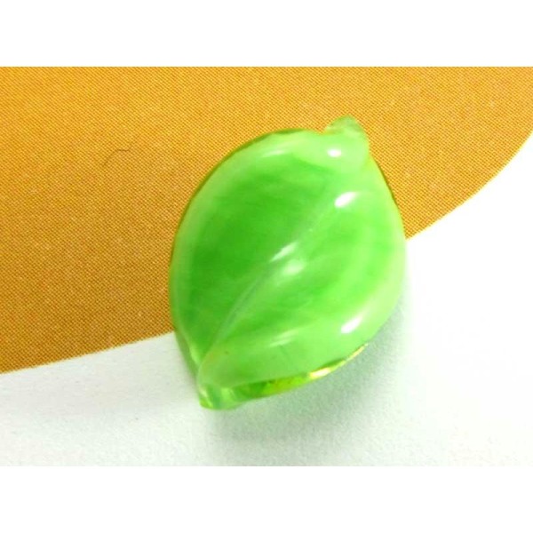 1 Perle de Murano - Petite Feuille Vert Pomme - 15 par 10 mm - Photo n°1