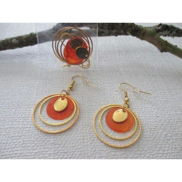 Kit de boucles d'oreilles anneaux dorées et sequin orange - Photo n°1