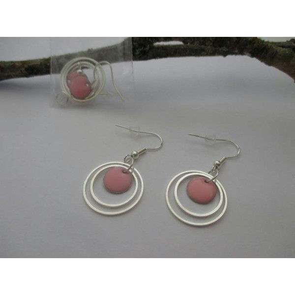Kit de boucles d'oreilles anneaux argentés et sequin rose - Photo n°1