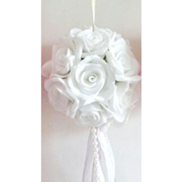 Boule de roses blanches à suspendre 15 cm - Photo n°1