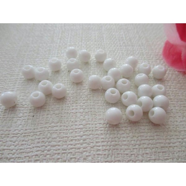 Lot de 30 perles acryliques rondes blanches 6 mm - Photo n°1