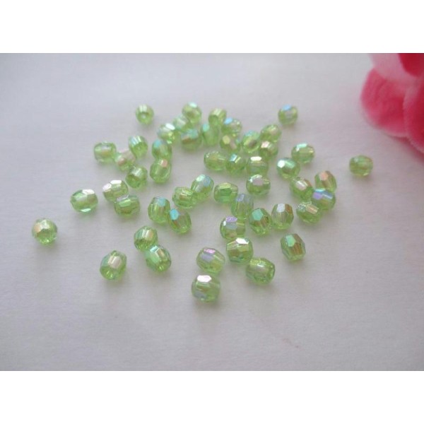 Lot de 50 perles acrylique à facette vert 4 mm - Photo n°1
