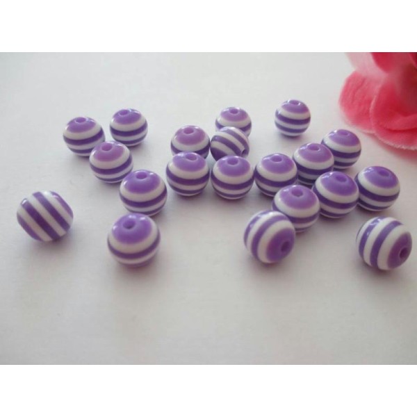 Lot de 20 perles résines violet et blanc 8 mm - Photo n°1