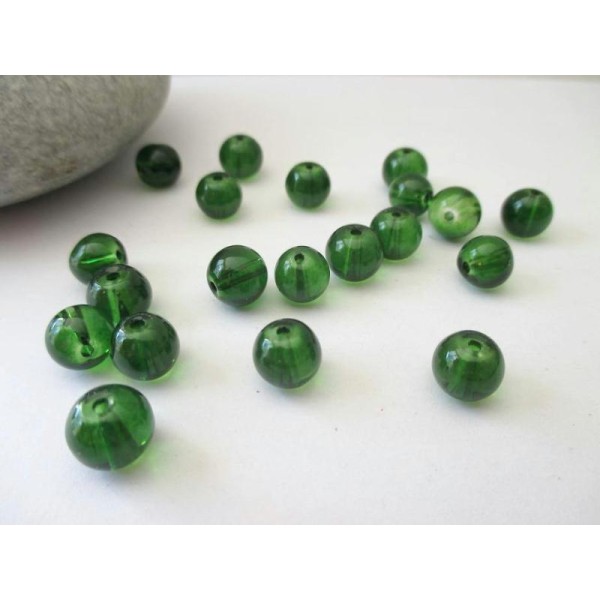 Lot de 20 perles en verre 8 mm vert foncé - Photo n°1