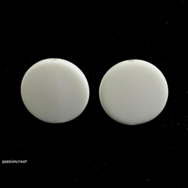 4 Perle Gomme Blanc 30mm - Photo n°1