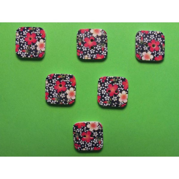 LOT 6 BOUTONS BOIS : carré motif fleur 15mm (n°07) - Photo n°1