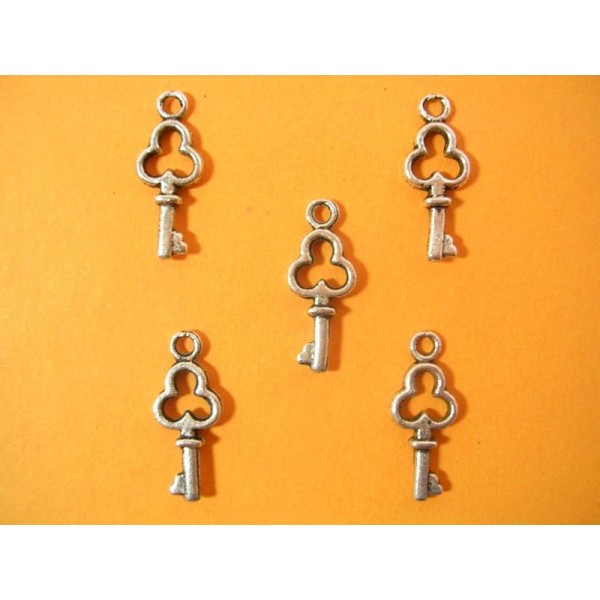 LOT  5 CHARMS METALS : Clef 13mm - Photo n°1