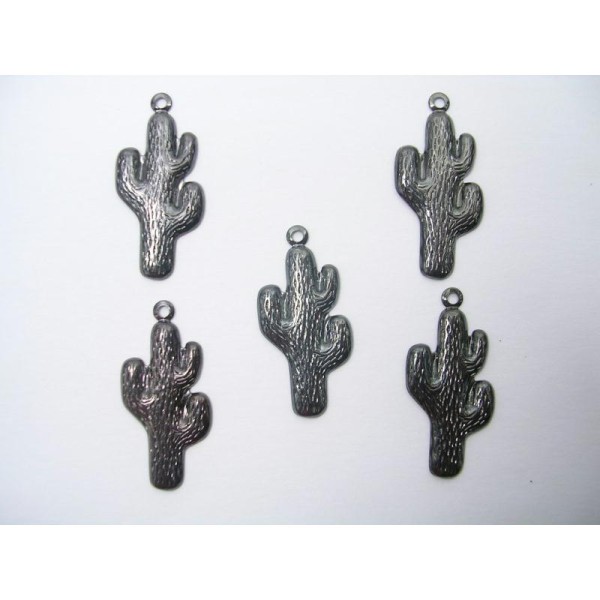 LOT  5 CHARMS METALS  NOIRS  : Cactus 24mm - Photo n°1