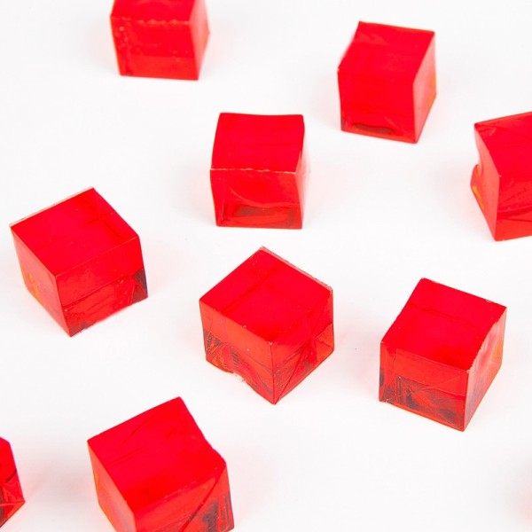 Mini cubes translucides rouge (x12) - Photo n°1