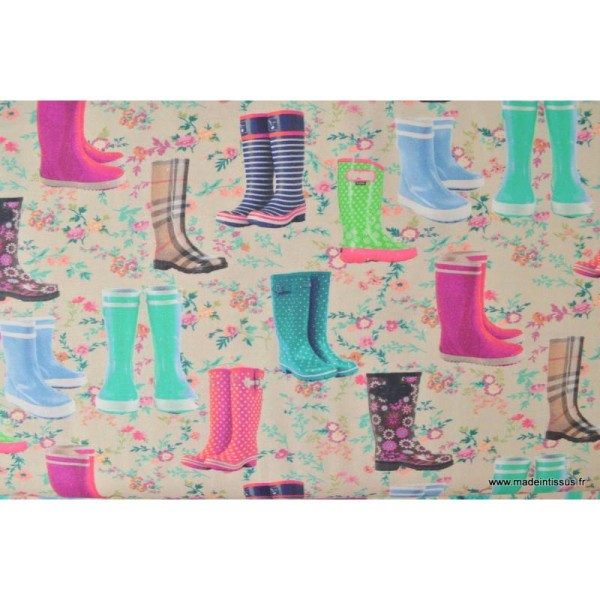 Tissu Cretonne coton imprimé de bottes en caoutchouc et fleurs .x1m - Photo n°1