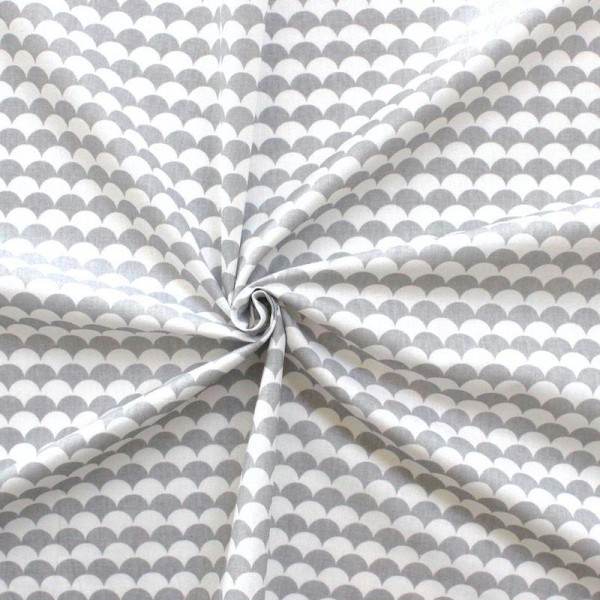 Tissu écailles gris et blanc - Photo n°1