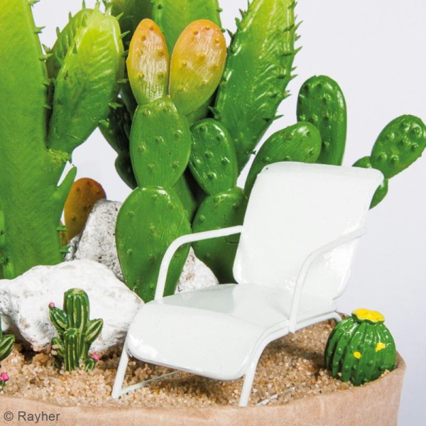 Décoration de jardin miniature - Chaise longue en fer blanc - 6 x 3,3 cm - Photo n°2