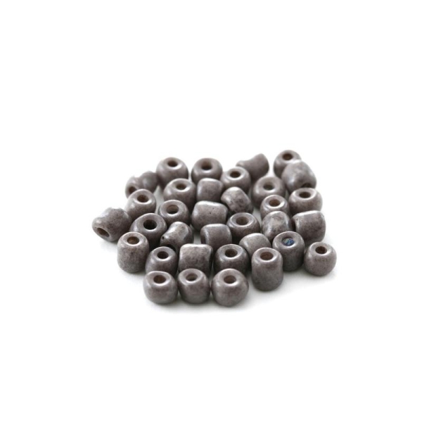 20 G  (+/- 260 perles) rocailles 6/0 gris moyen - Photo n°1