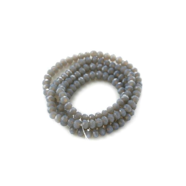 Perles en verre facettée aplaties 3x4 mm gris clair opaque x10 - Photo n°1