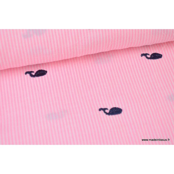 Tissu seersucker de coton rayé rose et blanc brodé  baleines marinex1m - Photo n°1
