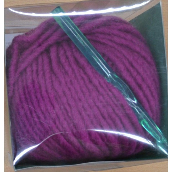 Kit bonnet crochet de Rico Design Fushia - Photo n°1