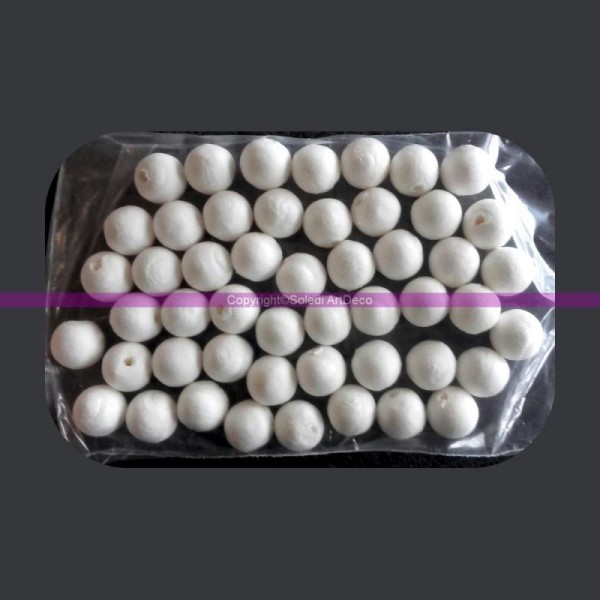 Lot de 50 Boules de 1.5cm en ouate de cellulose, Billes blanches en coton compressé de 15mm avec tro - Photo n°1