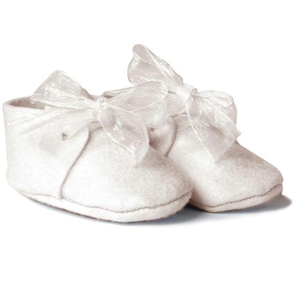 Chaussons de bébé en feutrine blanc - Photo n°1