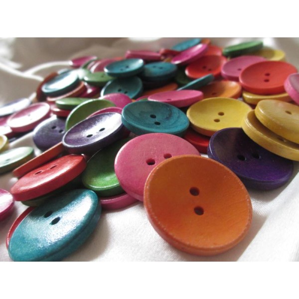 Beige 2 trous Juland Lot de 100 boutons en bois faits à la main avec étiquettes en bois pour scrapbooking et loisirs créatifs