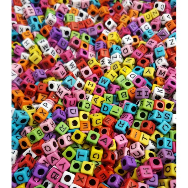 50 Perles Lettre Alphabet Mixte Cube 7mm Attache tetine, Porte clé - Photo n°3