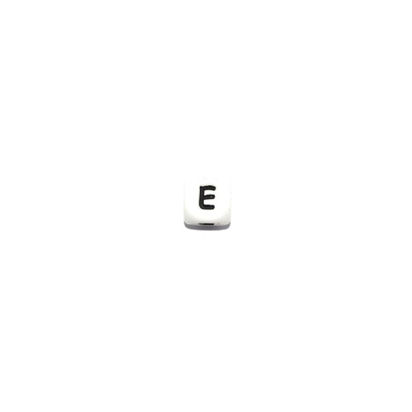 Perle lettre E cube 12 mm en silicone blanc et noir - Photo n°1