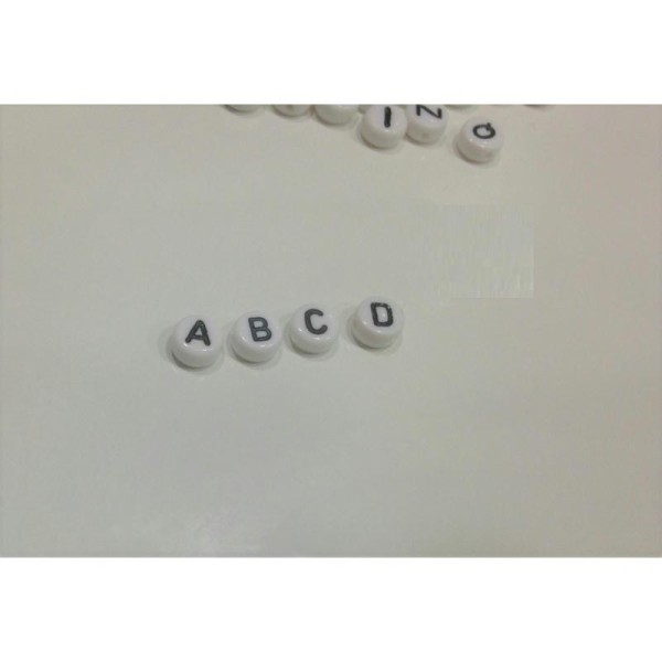 50 Perles Alphabet 7mm x 4mm Blanche Acrylique Lettre Ronde, Braclet, Attache tetine, Porte clé... - Photo n°3