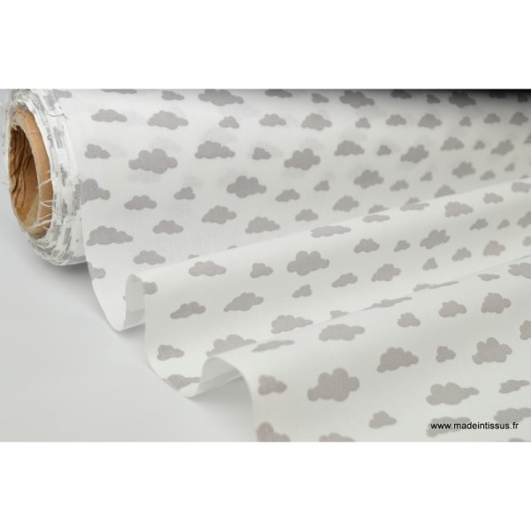 Tissu 100%coton dessin nuages gris sur fond blanc - Photo n°2
