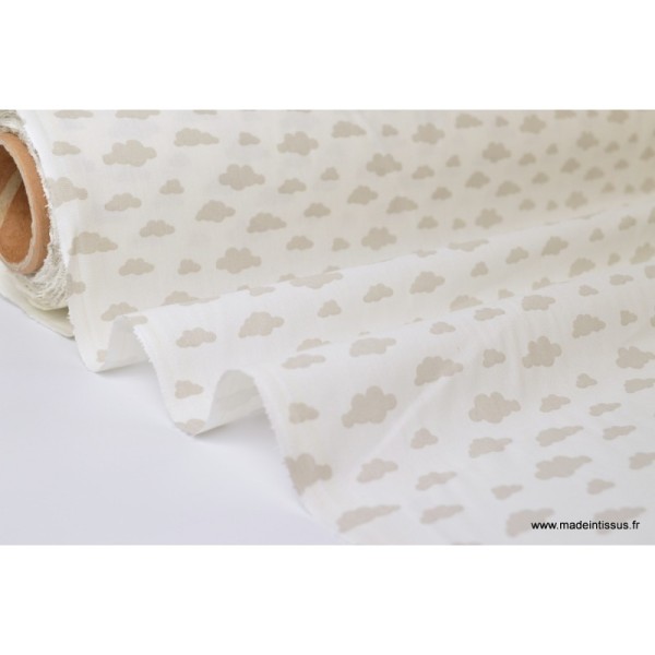Tissu 100%coton dessin nuages beige sur fond blanc - Photo n°2
