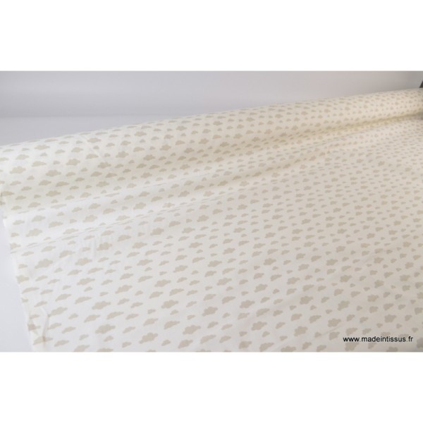 Tissu 100%coton dessin nuages beige sur fond blanc - Photo n°3