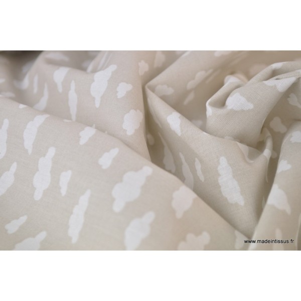 Tissu 100%coton dessin nuages blancs sur fond beige - Photo n°4