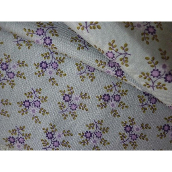 Tissu fleuri gris violet coton patchwork américain -25 X 110 cm - Photo n°1