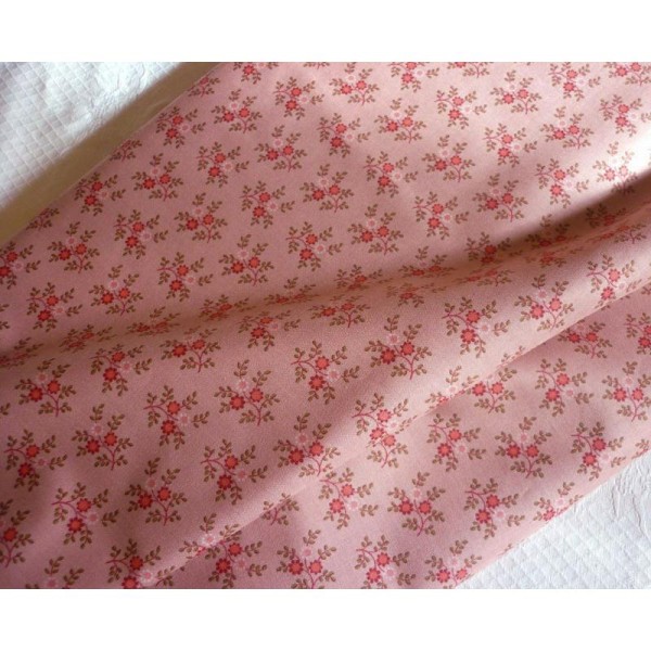 Tissu fleuri vieux rose coton patchwork américain - 25 X 110 cm - Photo n°2