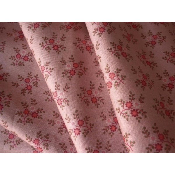 Tissu fleuri vieux rose coton patchwork américain - 25 X 110 cm - Photo n°1