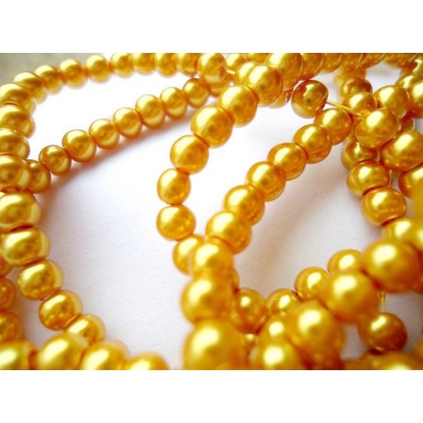 LOT de 100 Perles  en Verre 4 mm - Photo n°1